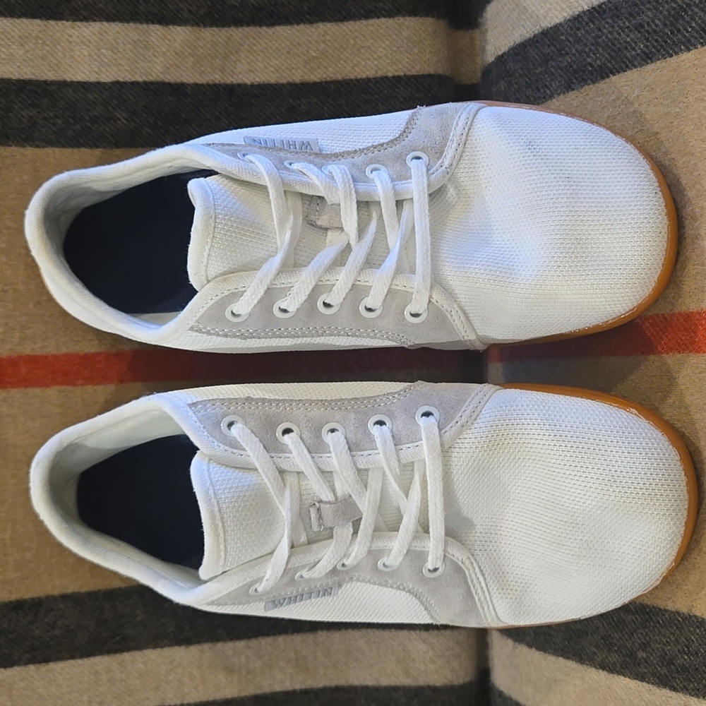 WHITIN White Canvas Sneakers With Orange Sole Size 39 NWOT - Picture 2 of 8